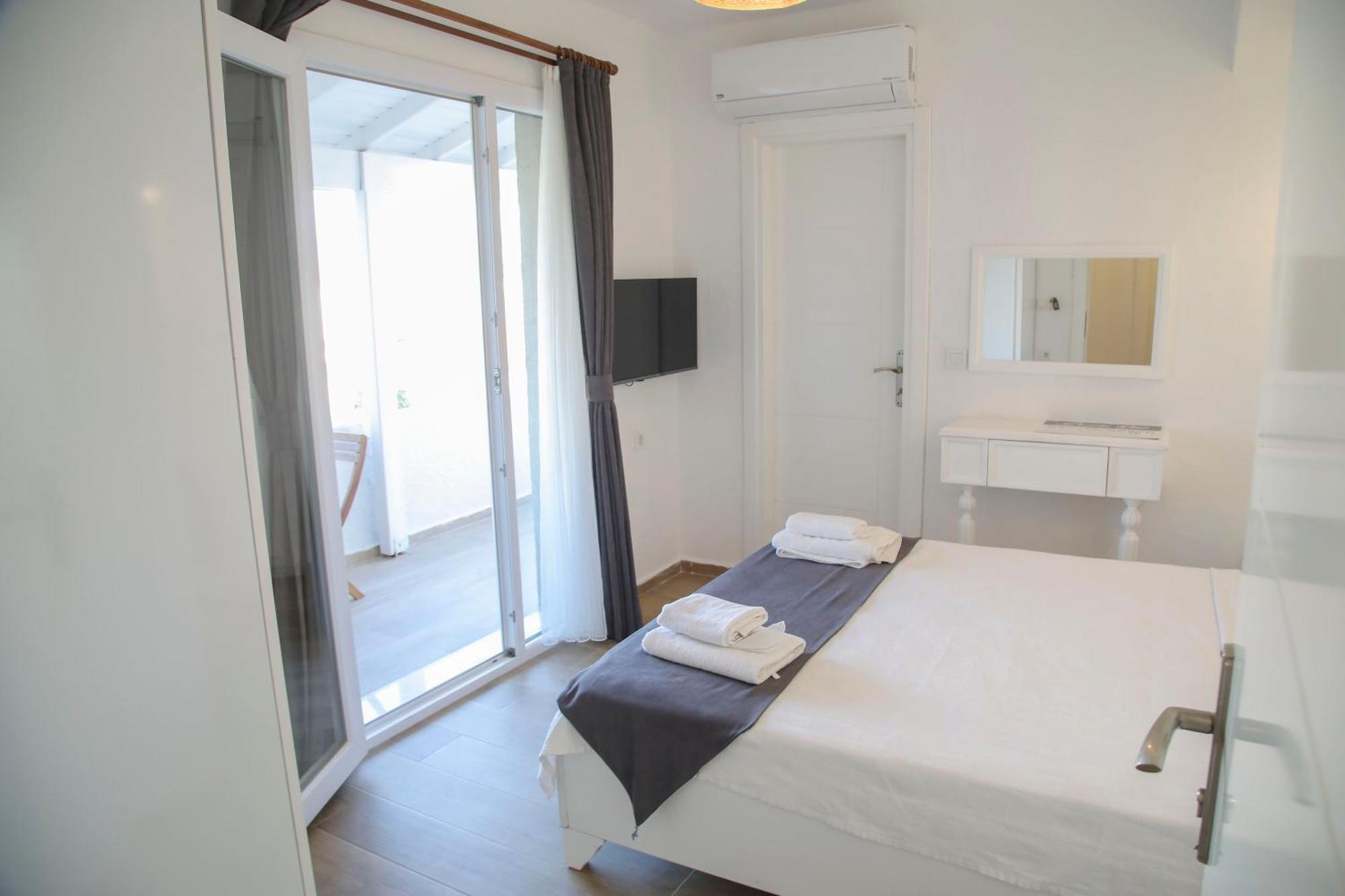Londia Otel Алачати Экстерьер фото