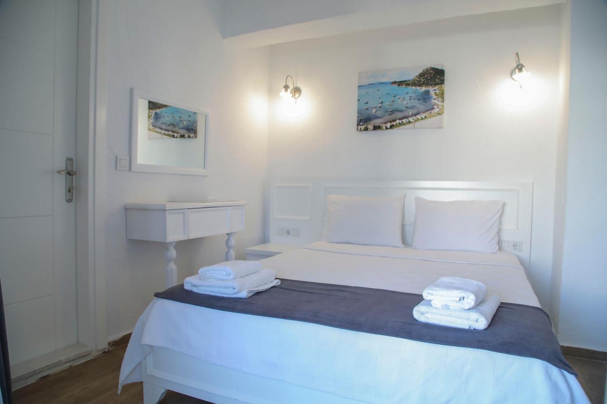 Londia Otel Алачати Экстерьер фото