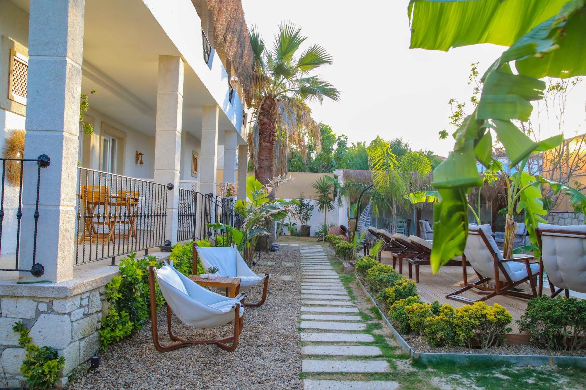 Londia Otel Алачати Экстерьер фото